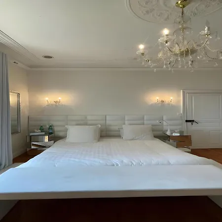 Estate In Saint-pavace Near Le Mans Circuit