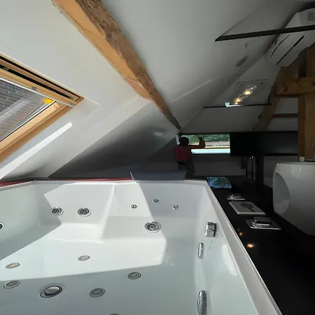 別荘 Estate In Saint-pavace Near Le Mans Circuit サン・パヴァス