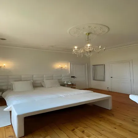 Ferienhaus Estate In Saint-pavace Near Le Mans Circuit *