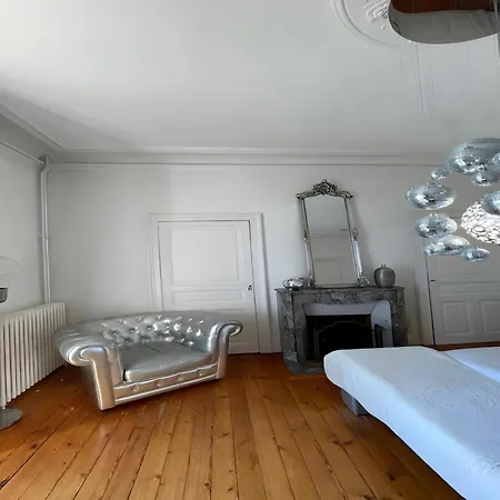 別荘 Estate In Saint-pavace Near Le Mans Circuit